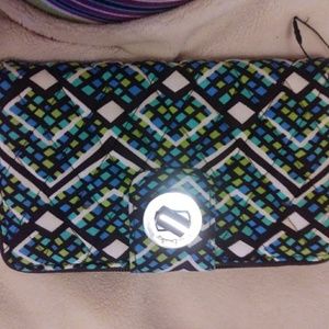 NWOT Vera Bradley turnlock wallet